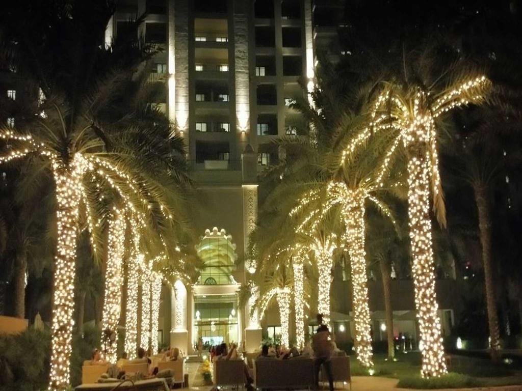 Beachfront Two Bedrooms On Palm Jumeirah By Deluxe Holiday Homes Dubai Exterior foto